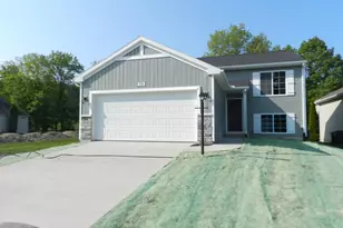 558 Swan River Dr, Benton Harbor, MI 49022 - Photo 1