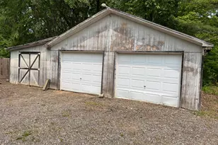 704 38th St, Allegan, MI 49010 - Photo 17