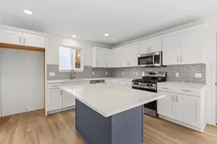 36 Manley Ave, Holland, MI 49424 - Photo 9