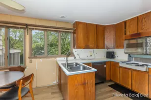 421 Sunview Ave, Portage, MI 49002 - Photo 13