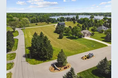 6000 Riverview Drive #17, Jackson, MI 49203 - Photo 3