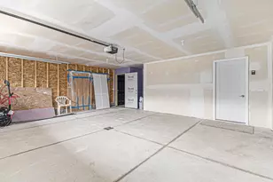 2051 Russell Rd, Muskegon, MI 49445 - Photo 17