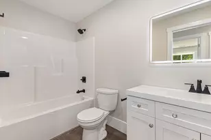 2051 Russell Rd, Muskegon, MI 49445 - Photo 13