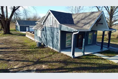 1982 S Benton Center Road, Benton Harbor, MI 49022 - Photo 7