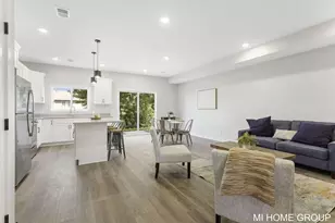 13654 Signature Dr, Holland, MI 49424 - Photo 7