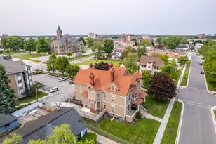 318 Houston Ave, Muskegon, MI 49441 - Photo 3