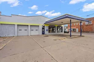 939 Fulton St E, Grand Rapids, MI 49503 - Photo 9