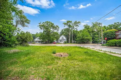 719 E Apple Avenue, Muskegon, MI 49442 - Photo 7