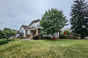 140 Hillsdale St, Hillsdale, MI 49242 - Photo 1