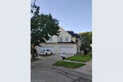 481 Village Oak Ct, Ann Arbor, MI 48103 - Photo 1