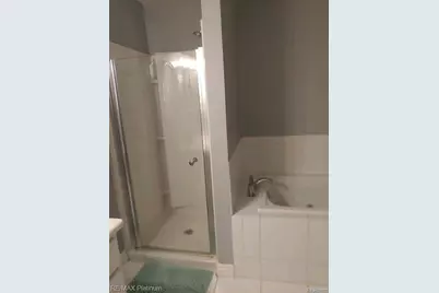 481 Village Oak Ct, Ann Arbor, MI 48103 - Photo 19