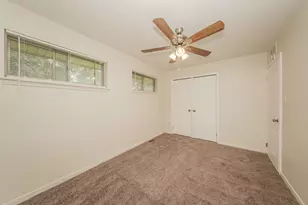 25255 Orchard Grove St, Southfield, MI 48033 - Photo 33