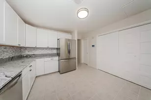 25255 Orchard Grove St, Southfield, MI 48033 - Photo 13