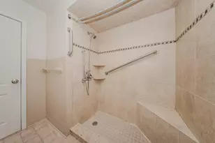 25255 Orchard Grove St, Southfield, MI 48033 - Photo 35