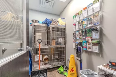 1052 Wealthy Street SE, Grand Rapids, MI 49506 - Photo 19