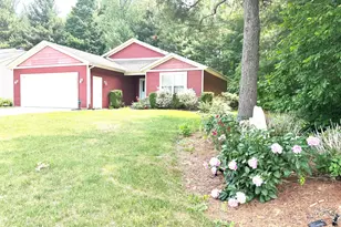 10505 Compton Dr, South Haven, MI 49090 - Photo 5