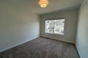 2772 Bristol Rdg Dr, Ann Arbor, MI 48105 - Photo 15