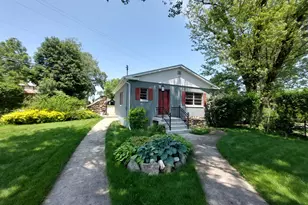 23675 N Shore Dr, Edwardsburg, MI 49112 - Photo 7