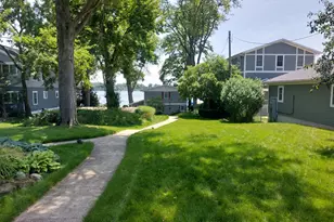 23675 N Shore Dr, Edwardsburg, MI 49112 - Photo 5