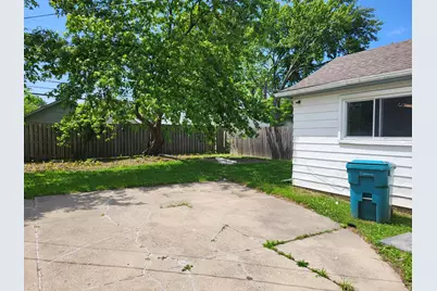 23077 Piper Avenue, Eastpointe, MI 48021 - Photo 13