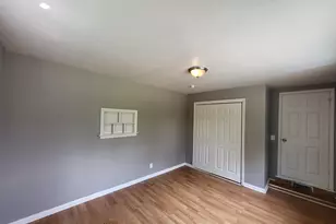 23077 Piper Ave, Eastpointe, MI 48021 - Photo 11