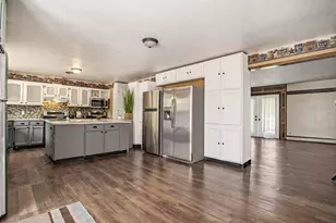 11303 W Dr N, Bellevue, MI 49021 - Photo 7