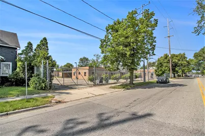 1206 E Crosstown Parkway #Entire bldg, Kalamazoo, MI 49001 - Photo 17