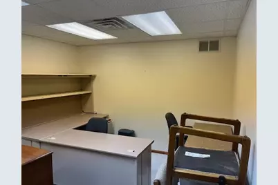 140 W Logan Street, Coloma, MI 49038 - Photo 13