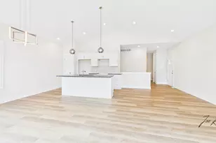 1550 Wilson Rd, Norton Shores, MI 49456 - Photo 13