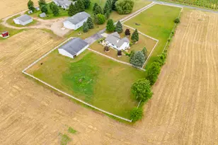 38347 Co Rd 374, Paw Paw, MI 49079 - Photo 49