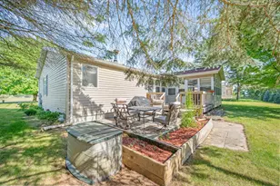 7900 Sunset Shores Dr, Canadian Lakes, MI 49346 - Photo 5