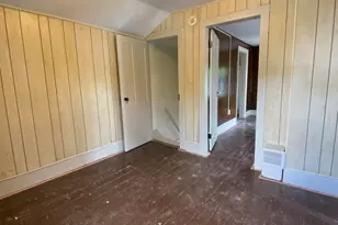 661 NW Broadway Ave NW, Grand Rapids, MI 49504 - Photo 9