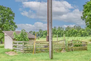 1085 E Chicago Rd, Quincy, MI 49082 - Photo 3