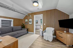 1205 Bridge St NW, Grand Rapids, MI 49504 - Photo 21