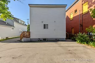 1205 Bridge St NW, Grand Rapids, MI 49504 - Photo 19