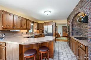 1214 Euna Vista Dr, Holland, MI 49423 - Photo 17