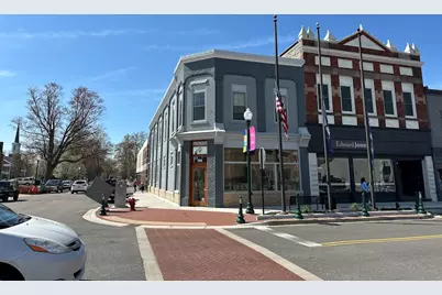 156 E Main Avenue, Zeeland, MI 49464 - Photo 3