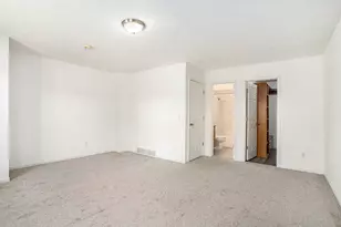 11764 Deerfield Dr, Ravenna, MI 49451 - Photo 9