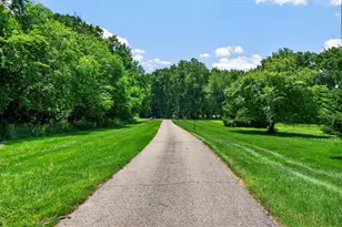 29750 Edwards Way, Niles, MI 49120 - Photo 3