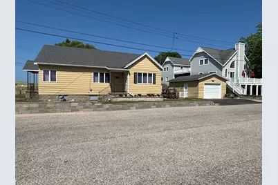 15 Lakeshore Drive, Manistee, MI 49660 - Photo 1