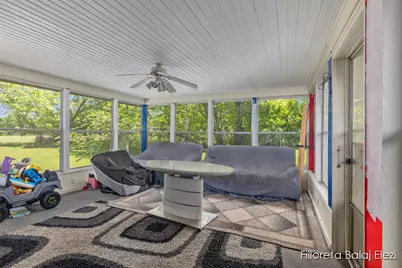 5640 Kraft Avenue SE, Grand Rapids, MI 49512 - Photo 15