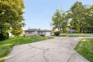 1756 Eagle Point Rd, Clark Lake, MI 49234 - Photo 5