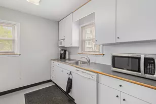 570 S Maple Rd, Ann Arbor, MI 48103 - Photo 5