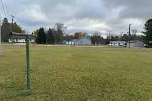 524 S Cherry St, Evart, MI 49631 - Photo 45