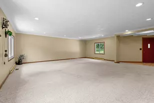 22100 N Uldriks Dr, Battle Creek, MI 49017 - Photo 7