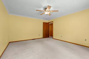 22100 N Uldriks Dr, Battle Creek, MI 49017 - Photo 19