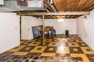 11015 Fairfield St, Livonia, MI 48150 - Photo 27