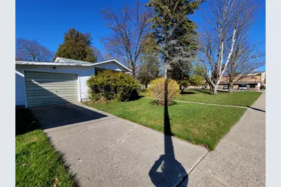 4914 Main Street, Onekama, MI 49675 - Photo 9