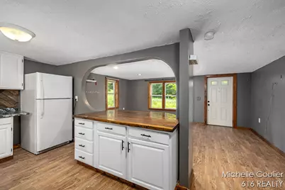 9583 E 5 Mile Road, Big Rapids, MI 49307 - Photo 13