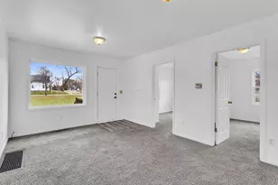 230 W Prospect St, Jackson, MI 49203 - Photo 3